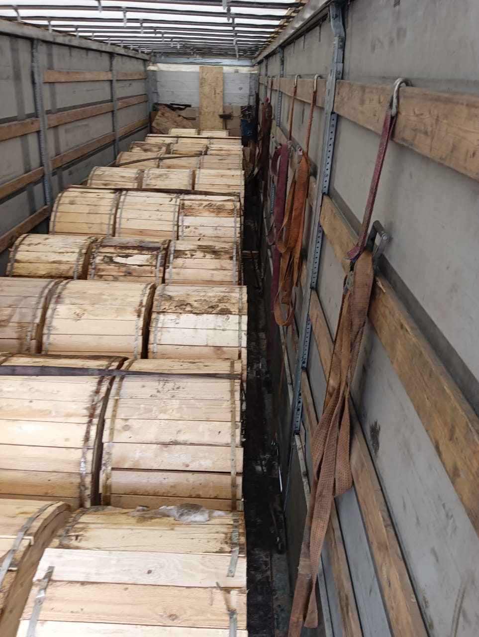 Кабель в барабанах из Подольска в пос. Кытлым